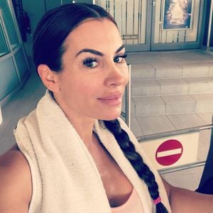Anna Ferchisis Body "muss nicht nach acht Kindern aussehen"