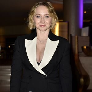 Seltene Einblicke: Anna Maria Mühe am Meer mit Tochter