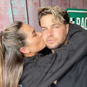 Mit Kussfoto: Jesy Nelsons Ex macht neue Liebe offiziell