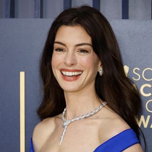 Anne Hathaway verrät: Wie weit ist "Plötzlich Prinzessin 3"?