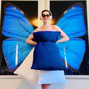Nackt-Pillow-Challenge: Anne Hathaway schlüpft in alte Rolle