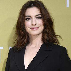 Bald-Mama Anne Hathaway hatte Probleme, schwanger zu werden