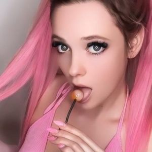"Versauter als ich": Anne Wünsche auch virtuell auf OnlyFans