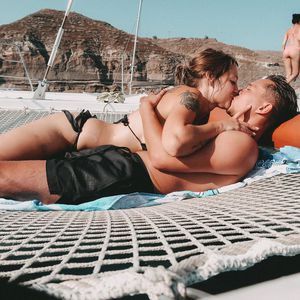 Haut auf Haut: Heißes Knutschfoto von Anne Wünsche und Karim