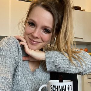 "Tritte tun weh": Anne Wünsche ist jetzt im neunten Monat