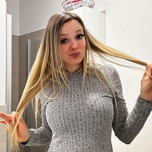 Anne Wünsche will Malereien von Tochter Miley (9) verkaufen