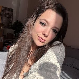 Sávio trägt noch Windeln: Anne Wünsche reagiert auf Kritik