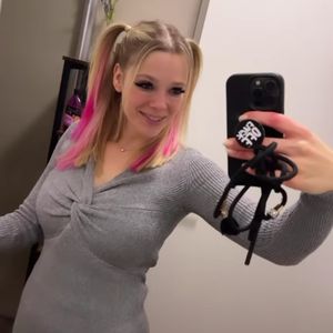 Top oder Flop? Anne Wünsche hat jetzt pinkfarbene Strähnchen