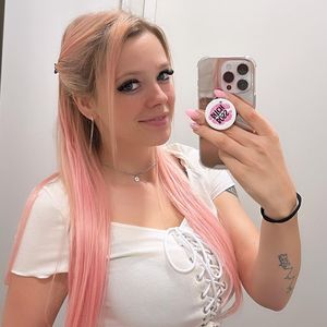 "Endlich getraut": Anne Wünsche hat jetzt rosafarbene Haare!