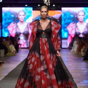 Model Annika Gassner feiert ihr Debüt auf Malta Fashion Week