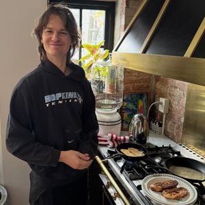 Ist "Baby Driver"-Star Ansel Elgort etwa Vater geworden?