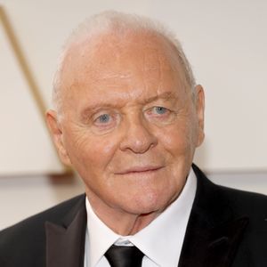 49 Jahre nüchtern: Anthony Hopkins feiert sein langes Leben