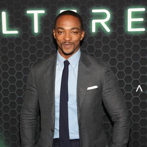 Anthony Mackie über kuriose Überfälle am "Black Mirror"-Set