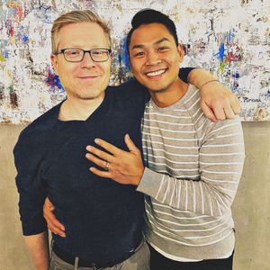 "Star Trek: Discovery"-Star Anthony Rapp mit Freund verlobt!
