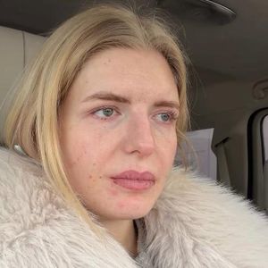 Endometriose-OP: Antonia Hemmer meldet sich unter Tränen