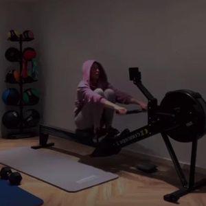 Über Weihnachten: Antonia Hemmer sportelt eifrig im Home-Gym