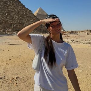 Anya Elsner verliert wegen Auswanderung immer mehr Freunde