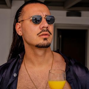 Apache 207 bringt im Sommer sein neues Album "21 Gramm" raus
