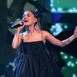 Neuer Song: Ariana Grande veröffentlicht auch Musikvideo!