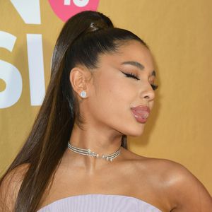 Mit Starbucks-Drink bringt Ariana Grande Fans gegen sich auf