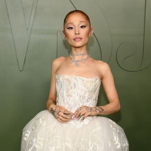 "Wunderschön": Ariana Grande weinte täglich am "Wicked"-Set