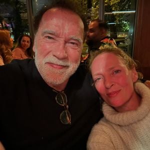 "Batman"-Nostalgie: Arnold Schwarzenegger teilt Pic mit Uma