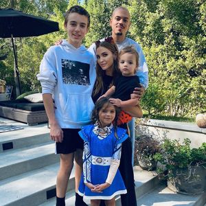 Selten: Ashlee Simpson teilt Familienfoto mit allen Kindern