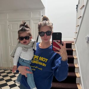 Ashley Benson zeigt erstmals Gesicht ihrer kleinen Tochter