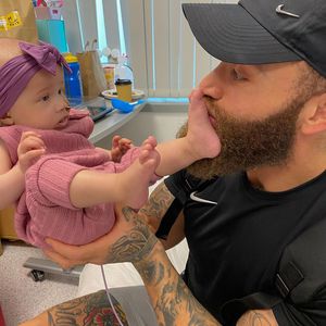 Ashley Cain betet für "weitere Tage" mit todkranker Tochter