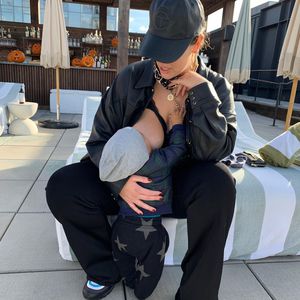 "Mein großer Junge": Ashley Graham schwärmt von Baby Isaac