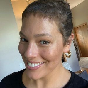 Haarausfall nach Geburt hat Ashley Graham "traumatisiert"