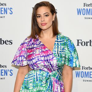 So versteckte Ashley Graham Schwangerschaft beim Shooting