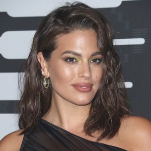 Schon wieder: Schwangere Ashley Graham postet Nackt-Selfie
