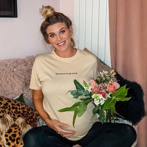 Mit Baby unterwegs: Ashley James ist heimlich Mama geworden!