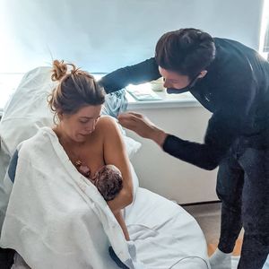 Mit Still-Pic: Ashley James erinnert sich an Geburt zurück