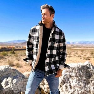 Ashley Parker Angel offenbart seine früheren Suizidgedanken
