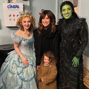 Ashley Tisdale besucht mit ihrer Tochter "Wicked"-Musical