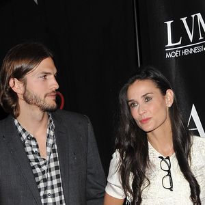 Ashton Kutcher ignoriert Affären-Biografie von Demi Moore