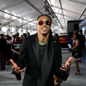 Jada Pinkett-Smiths Ex August Alsina datet jetzt einen Mann!