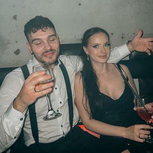 "Just married": Aurel und Alena lassen es im Club krachen!