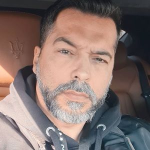 Aurelio Savina und seine Larissa: Das Paar steht auf Dreier