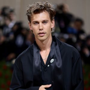 Austin Butler musste nach dem "Elvis"-Dreh ins Krankenhaus