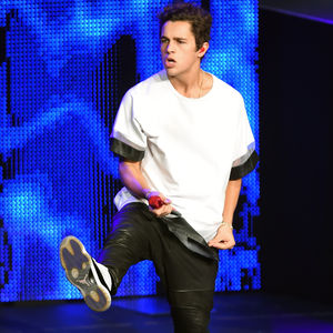 Zebra auf Abwegen! Austin Mahone im crazy Look
