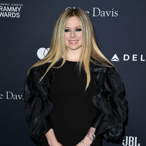 Nach Tour-Ausfall: Avril Lavigne veröffentlicht Charity-Song