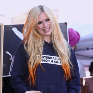 Nach Liebeschaos: Avril Lavigne spricht über ihre Romanzen!