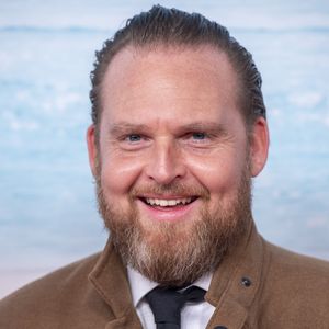 Axel Stein lässt sich bei "Duell um die Welt" anschießen!