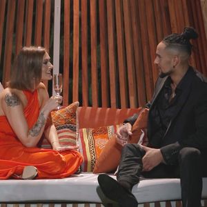 "Schokolade": Saskia schockt Bachelor David mit ihrem Spruch