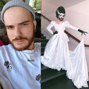 Bärtiger Hottie: "Queen of Drags"-Bambi Mercury ohne Make-up