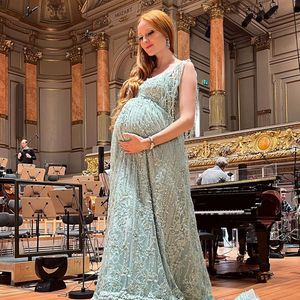 Traumhaftes Kleid: Hier zeigt Barbara Meier ihren Babybauch