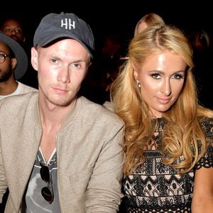 Video: Paris Hilton singt wieder!